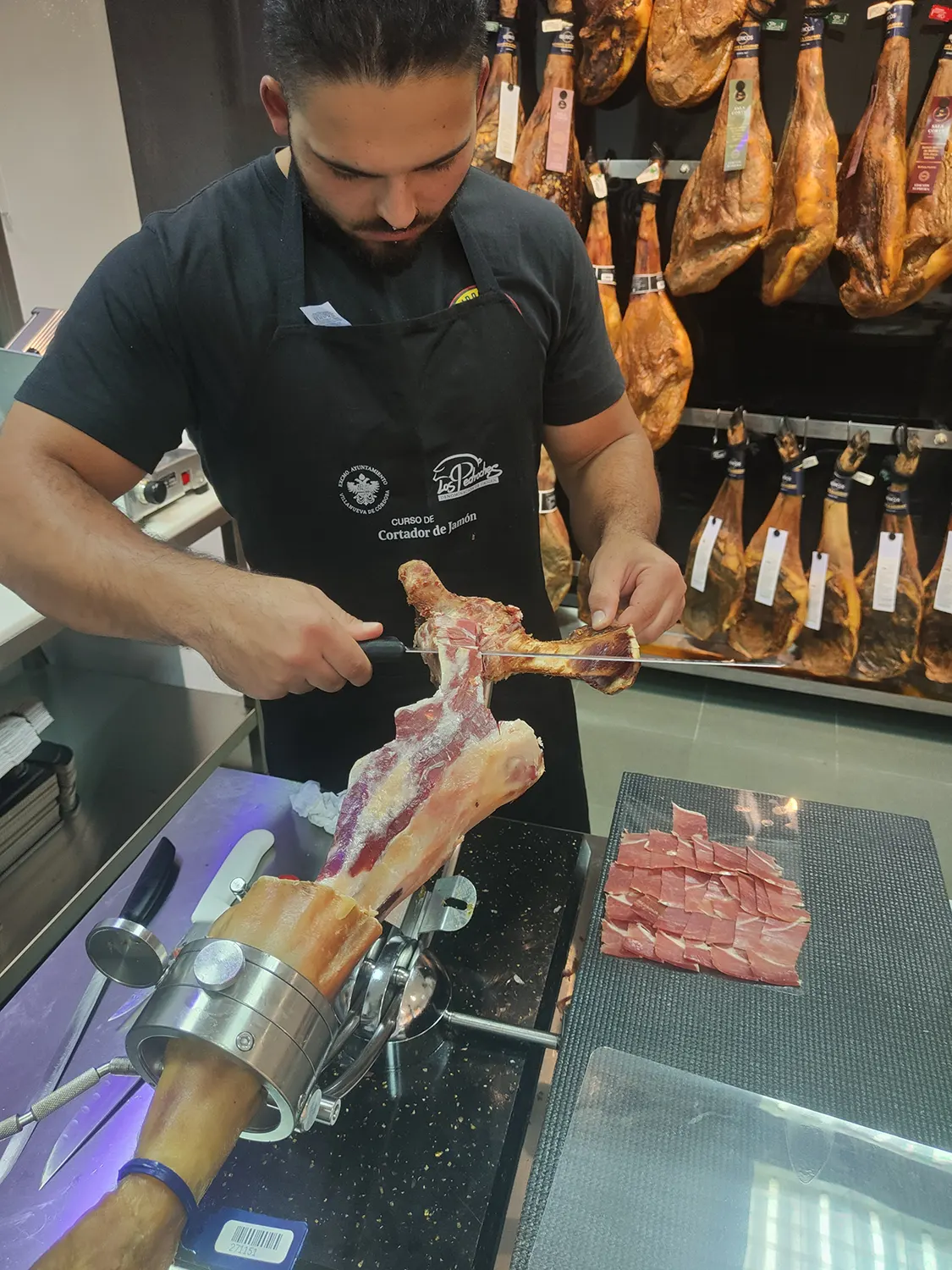 alumnos corte profesional jamon