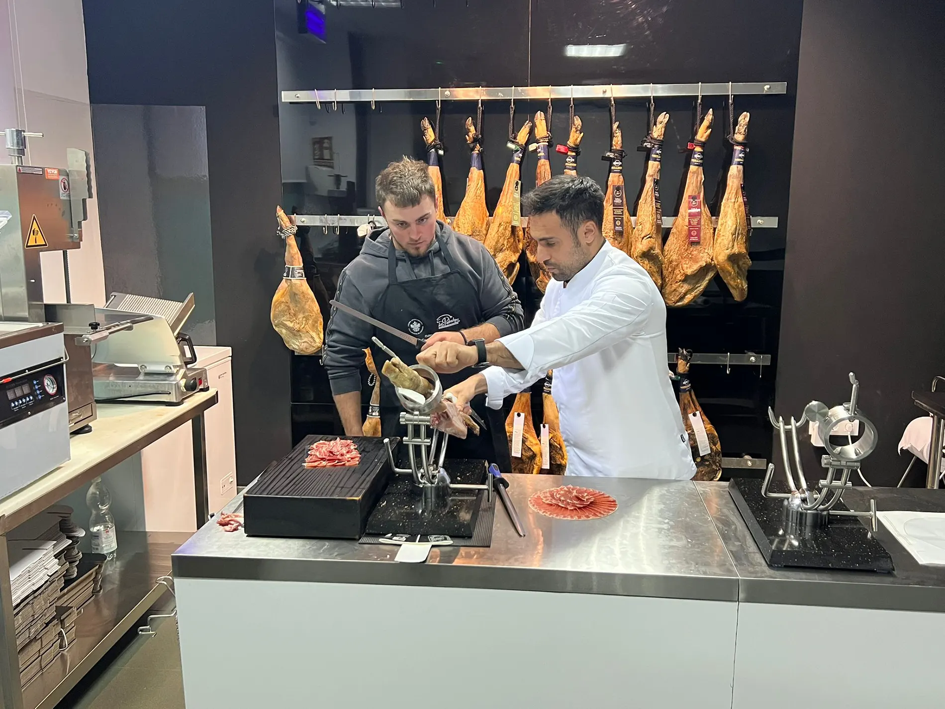 alumnos corte profesional jamon